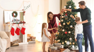 Безопасная сказка: как украсить дом к Новому году.