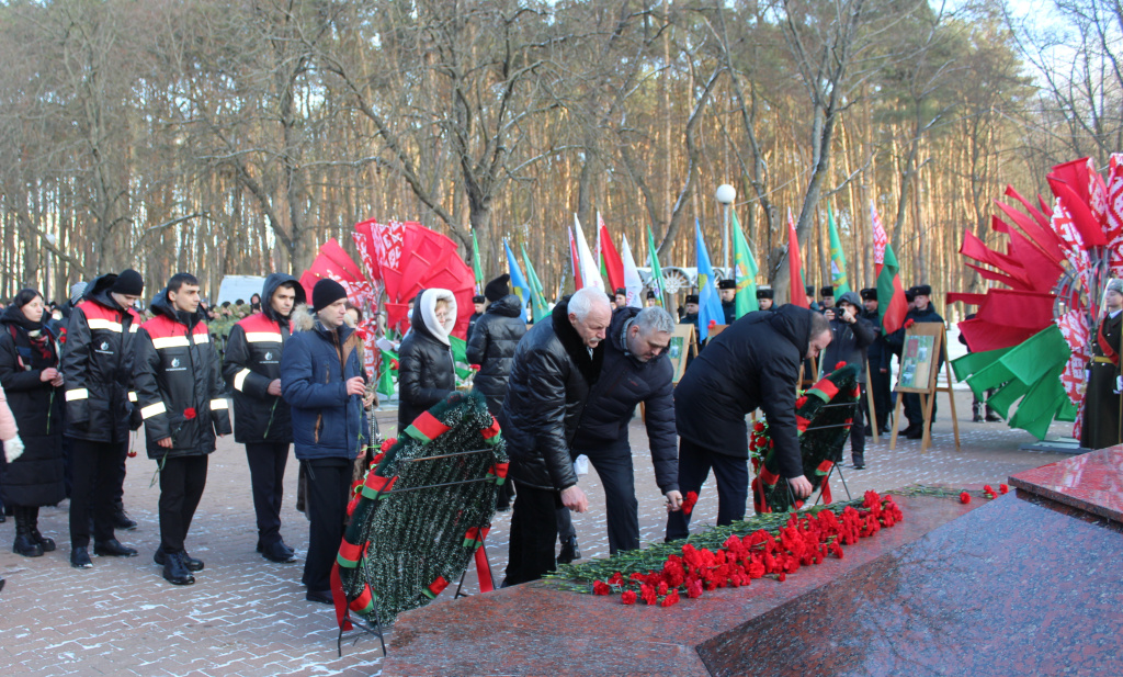 возлож фил220202025.JPG