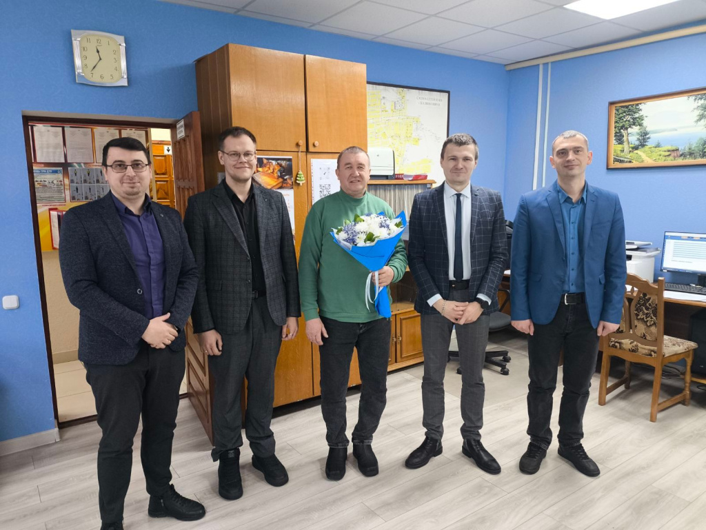 Калинковичи Поздравление водителя Пенько О.В.2.jpg