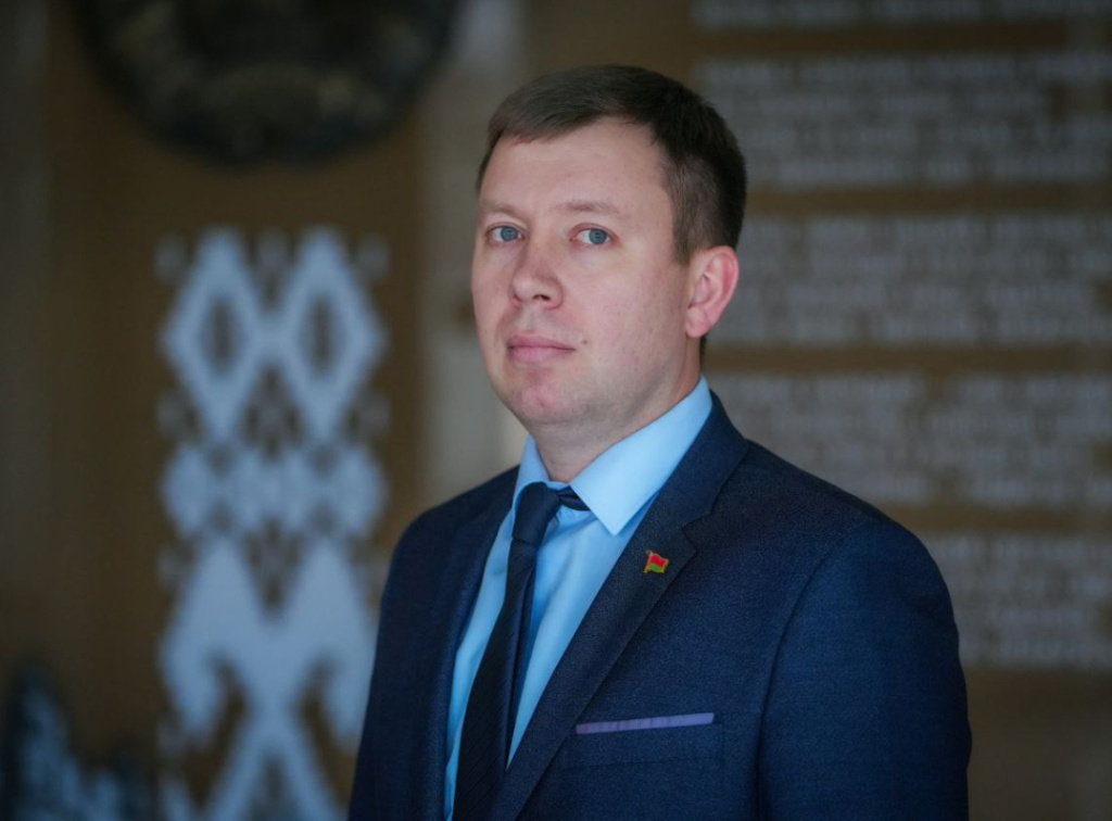 Директор филиала ГЭГН по Гом обл.jpg