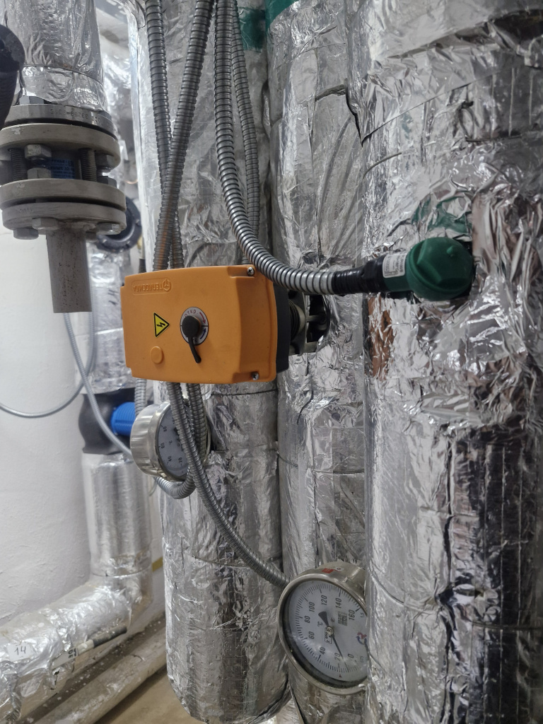 Фото 2 -клапан регулирующий.jpg Фото 2 -клапан регулирующий.jpg